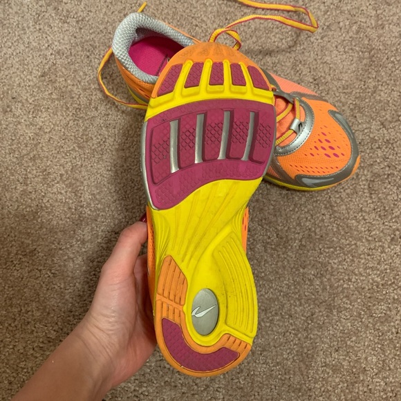 Newton orange running shoes - Picture 3 of 4